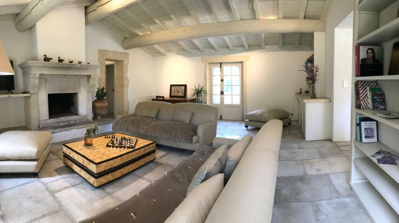 Le Cafe & La Forge Du Petit Badon Villa Salin de Giraud Bagian luar foto